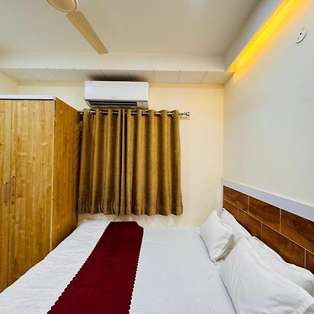 Home Escape 1Bhk Apartment Near Bombay Hospital Indore Buitenkant foto
