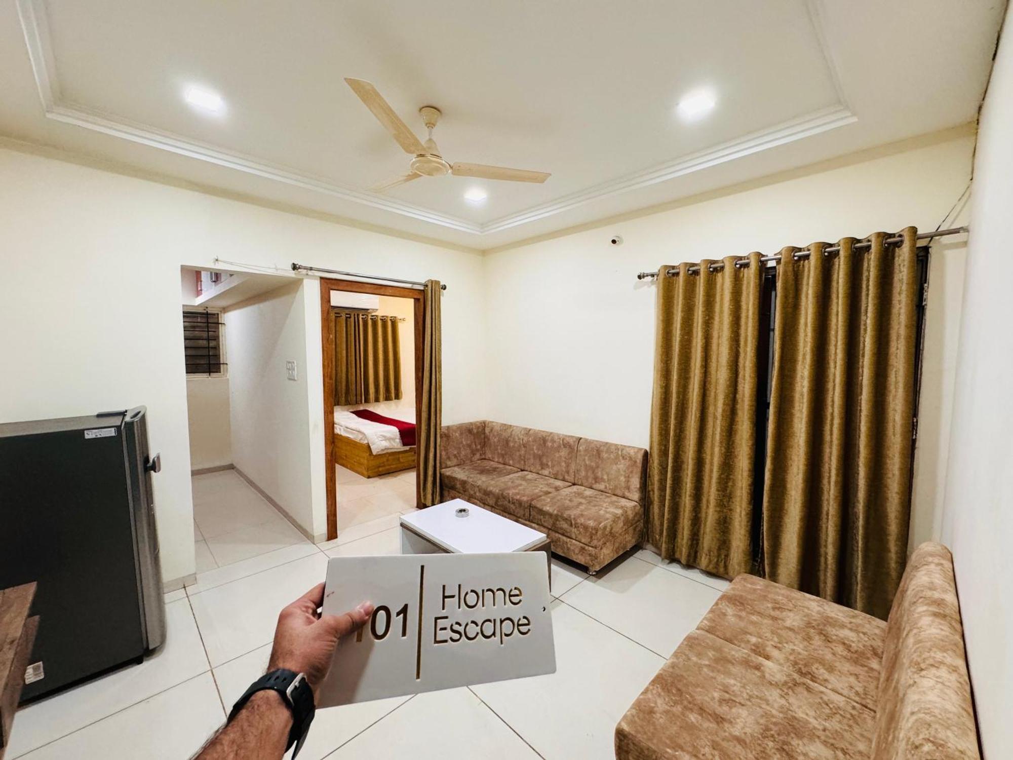 Home Escape 1Bhk Apartment Near Bombay Hospital Indore Buitenkant foto